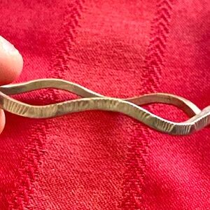 VINTAGE TAXCO MEXICO STERLING SILVER WAVE BANGLE